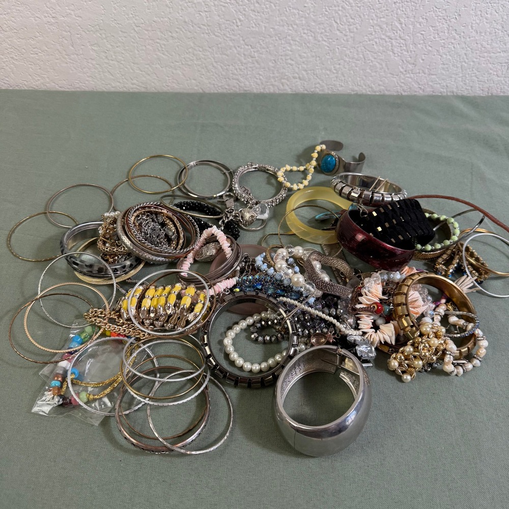 Vintage Costume Jewelry Bracelet Lot Bangles Cuffs Beaded Faux Pearl Claires
